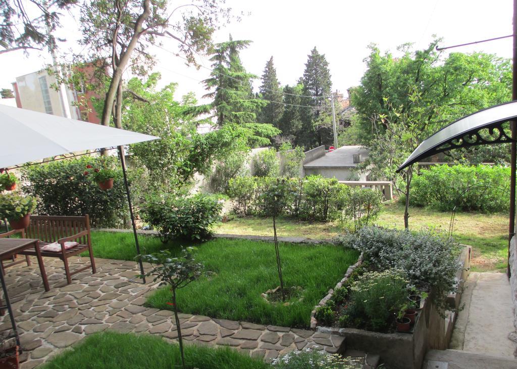 Apartment Villa Edmea Rijeka Bagian luar foto